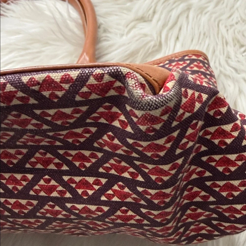 Rare TORY BURCH Jaden Tote Retails $498 - Picture 12 of 16